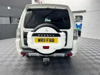 Used Mitsubishi Shogun 197 HP (144 kW) 2011 White SUV