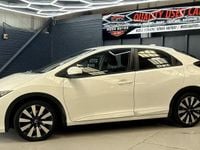 Used Honda Civic SE Plus 100 HP (73 kW) 2015 White Hatchback