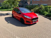 Used Ford Fiesta Zetec 140 HP (102 kW) 2016 Red Hatchback