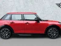 Used Mini Cooper Hatch 113 kW (154 HP) 2025 Red Hatchback