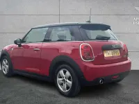 Used Mini Cooper Classic 134 HP (98 kW) 2018 Red Hatchback