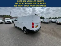 Used Vauxhall Vivaro S 100 HP (73 kW) 2023 White MPV