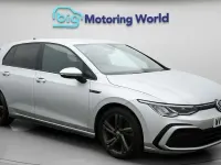 Second-hand VW Golf VIII R-line 150 CP (110 kW) 2024 Hatchback