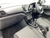 Novo VW T-Cross Life 95 HP (69 kW) 2026 Tba SUV