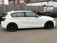 Used BMW 118 Sport Line 2018 White Hatchback
