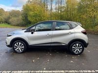 Used Renault Captur Play 90 HP (66 kW) 2018 Silver SUV