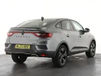 Begagnad Renault Arkana Engineered 142 HK (104 kW) 2023 Grå SUV