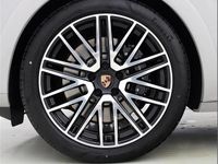 Used Porsche Cayenne GTS 493 HP (362 kW) 2025 Grey SUV