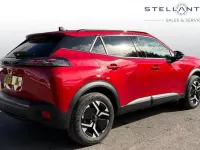 Second-hand Peugeot e-2008 Allure 98 kW (134 CP) 2024 Roșu SUV