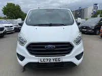 Used Ford Transit Custom Limited 130 HP (95 kW) 2023 White Van