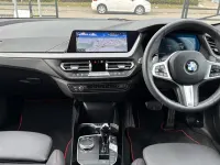 Begagnad BMW 128 Shadowline 265 HK (194 kW) 2024 Vit Halvkombi