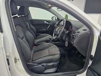 Used Audi A1 Sportback Sport 125 HP (91 kW) 2018 White Hatchback
