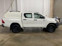 Used Toyota HiLux Active 148 HP (108 kW) 2020 White Pickup
