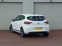 Usado Renault Clio V Evolution 145 HP (106 kW) 2023 Branco Citadino