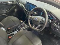 Used Ford Focus ST-Line 125 HP (91 kW) 2023 White Hatchback