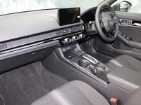 Used Honda Civic Sport 143 HP (105 kW) 2025 White Hatchback