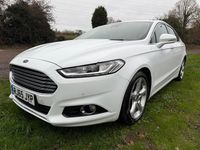 Begagnad Ford Mondeo Titanium 180 HK (132 kW) 2016 Vit Halvkombi