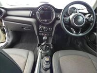 Used Mini ONE Hatch 101 HP (74 kW) 2018 White Hatchback