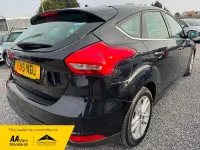 Used Ford Focus Zetec 115 HP (84 kW) 2015 Black Hatchback