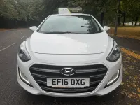 Used Hyundai i30 Premium 118 HP (86 kW) 2016 White Hatchback