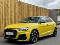 Usado Audi A1 Sportback S-Line 150 CV (110 kW) 2019 Amarillo Utilitario