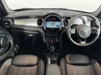 Używany Mini Cooper Exclusive 2023 Czerwony Hatchback