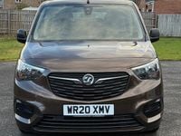 Used Vauxhall Combo Design Edition 110 HP (80 kW) 2020 Brown MPV
