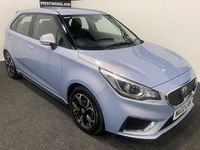Begagnad MG MG3 Exclusive 106 HK (77 kW) 2022 Silver Halvkombi