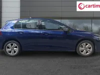Used VW Golf VIII Life 150 HP (110 kW) 2023 Blue Hatchback
