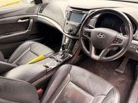 Used Hyundai i40 SE 141 HP (103 kW) 2015 White Estate