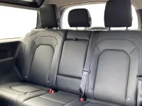 Usado Land Rover Defender 400 CV (294 kW) 2023 Plateado Familiar