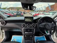 Używany Mercedes A200 Premium 136 KM (100 kW) 2016 Biały Hatchback