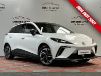 Used MG MG4 EV Trophy 2023 White Hatchback