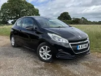 Used Peugeot 208 Active 68 HP (50 kW) 2015 Black Hatchback