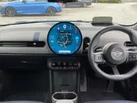 Usado Mini Cooper Hatch 113 kW (154 HP) 2026 Azul Citadino