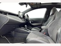 Used Toyota Corolla 122 HP (89 kW) 2019 Red Hatchback