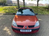 Used Renault Clio Expression 98 HP (72 kW) 2005 Red Hatchback