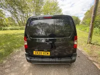 Używany Citroën Berlingo 2020 Czarny Minivan