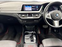 Begagnad BMW 128 Shadowline 261 HK (191 kW) 2023 Grå