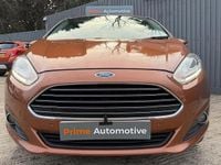 Usado Ford Fiesta Titanium 125 HP (91 kW) 2014 Amarelo Citadino