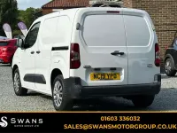 Used Citroën Berlingo Start 100 HP (73 kW) 2019 White MPV