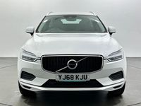 Used Volvo XC60 Momentum 250 HP (183 kW) 2018 White SUV