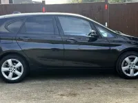 Begagnad BMW 218 2015 Svart Kombi