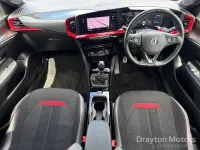 Used Vauxhall Mokka SRi 130 HP (95 kW) 2022 White SUV