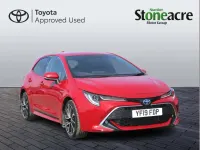 Used Toyota Corolla 122 HP (89 kW) 2019 Red Hatchback