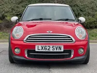 Begagnad Mini Cooper D Hatch 2012 Röd Halvkombi
