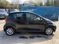 Used Toyota Aygo 67 HP (49 kW) 2007 Black Hatchback