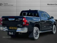 Usado Toyota HiLux 2023 Negro Pickup/Camioneta