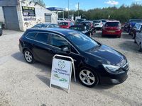 Begagnad Vauxhall Astra SRi 165 HK (121 kW) 2011 Svart Kombi
