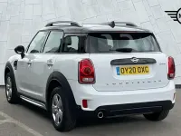 Usado Mini Cooper Countryman Classic 134 HP (98 kW) 2020 Branco SUV